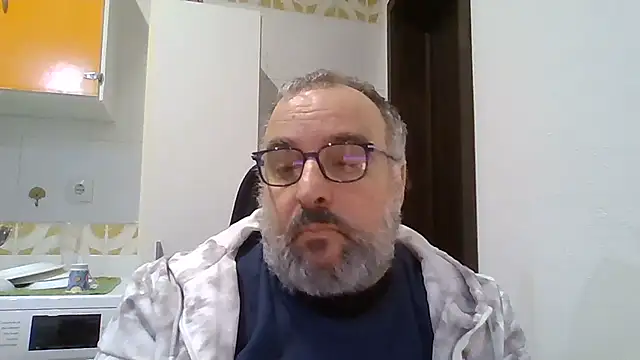 Snapshot of UrsoHardBRPT chatting on 19, 12, 2025 UrsoHardBRPT online show from 19, 12, 2025