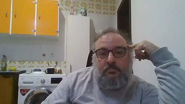 Snapshot of UrsoHardBRPT chatting on 11, 3, 2026 UrsoHardBRPT online show from 11, 3, 2026