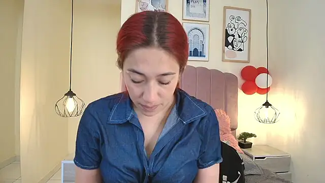 Celestee15  online show from 24, 3, 2026