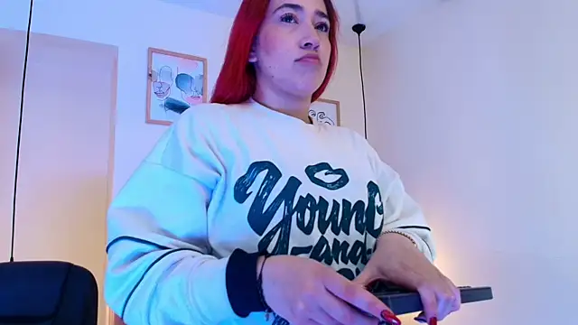 Celestee15  online show from 10, 7, 2026