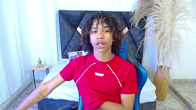 angelll18  online show from 12, 2, 2026