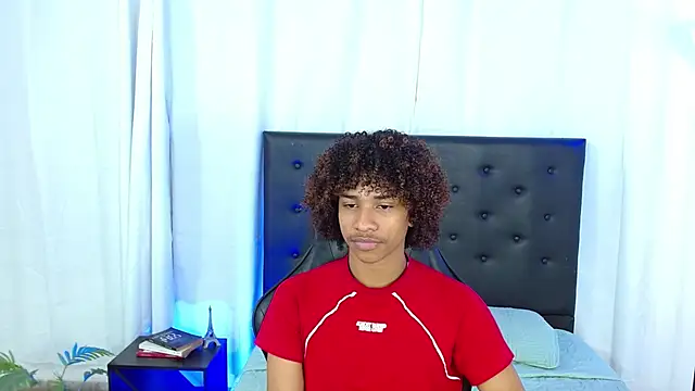 angelll18  online show from 25, 2, 2026