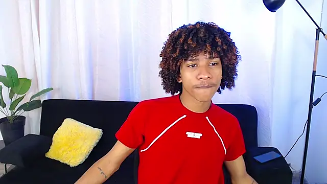 angelll18  online show from 13, 3, 2026