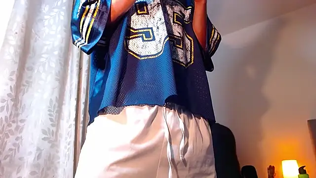 Snapshot of TOMBOYSEXX chatting on 12, 5, 2026 TOMBOYSEXX online show from 12, 5, 2026