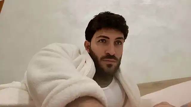 Snapshot of mark_ariete chatting on 14, 12, 2025 mark ariete online show from 14, 12, 2025