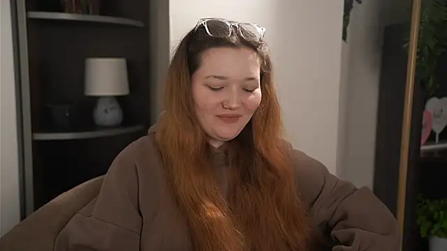 Snapshot of CarlitaWyler chatting on 14, 12, 2025 CarlitaWyler online show from 14, 12, 2025