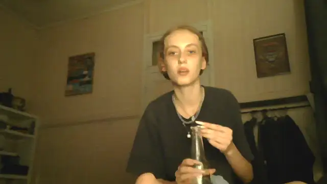 Snapshot of lilahandclancy chatting on 14, 12, 2025 lilahandclancy online show from 14, 12, 2025