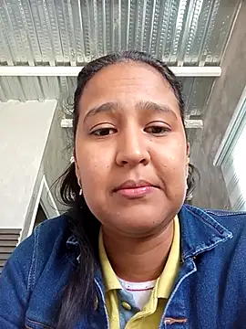 Snapshot of Plianna chatting on 14, 12, 2025 Plianna online show from 14, 12, 2025