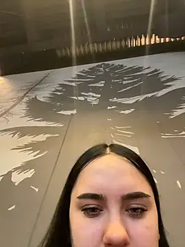 Snapshot of ErikaMurr chatting on 16, 12, 2025 ErikaMurr online show from 16, 12, 2025