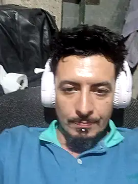 Snapshot of Tincho29 chatting on 14, 12, 2025 Tincho29 online show from 14, 12, 2025