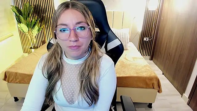 Violeta Dream  online show from 15, 12, 2025