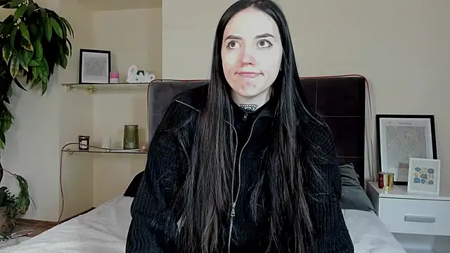 AdrianaCult online show from 10, 2, 2026