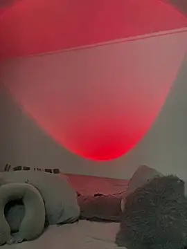 Dracco Velour  online show from 28, 2, 2026