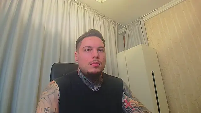 Snapshot of TroyStroud chatting on 16, 12, 2025 TroyStroud online show from 16, 12, 2025