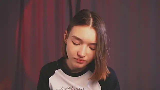 Leyla crsh online show from 27, 3, 2026