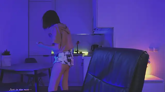 Leyla crsh online show from 11, 4, 2026