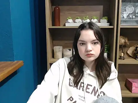 Snapshot of vwiann_juls chatting on 19, 12, 2025 vwiann juls online show from 19, 12, 2025