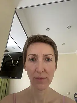 Snapshot of Sensual_Flower chatting on 2, 3, 2026 Sensual Flower online show from 2, 3, 2026