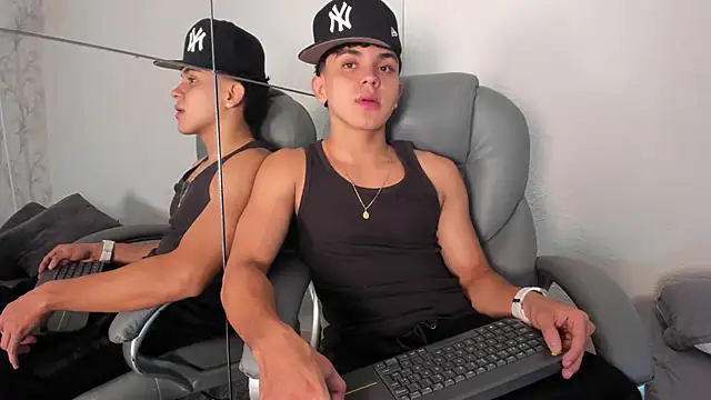  TaylorBlack online show from 8, 4, 2026