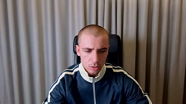 Snapshot of KellenWest chatting on 2, 4, 2026 KellenWest online show from 2, 4, 2026