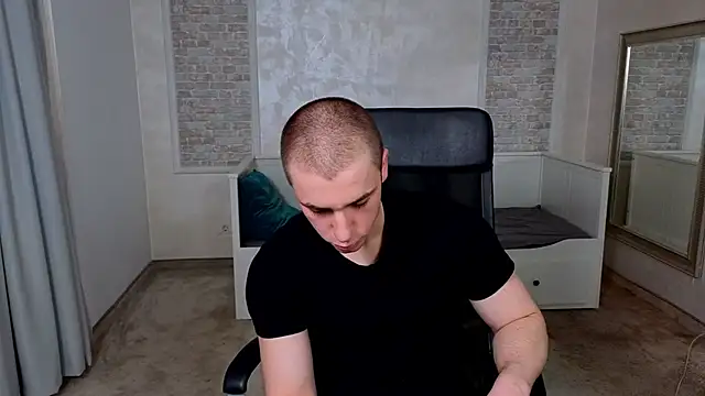 Snapshot of KellenWest chatting on 11, 4, 2026 KellenWest online show from 11, 4, 2026