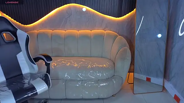 Tifany Tx online show from 21, 2, 2026