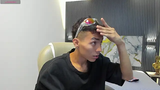 Snapshot of TaylerMiles chatting on 15, 1, 2026 TaylerMiles online show from 15, 1, 2026