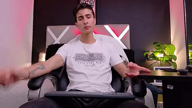 Ithan Skin online show from 7, 1, 2026