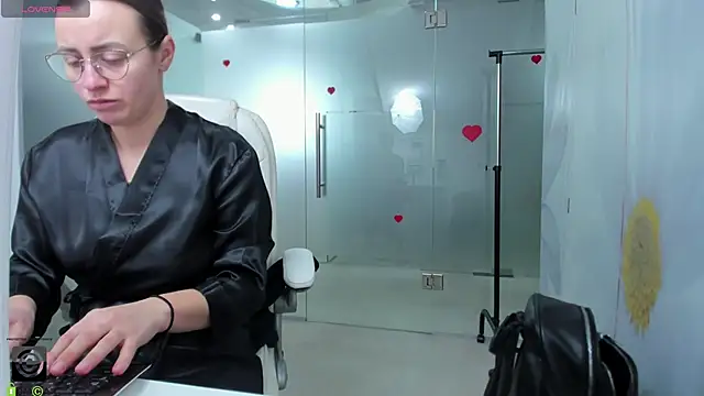 missdominna online show from 12, 2, 2026