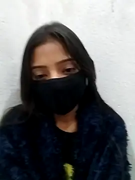 Snapshot of Cute_-girl chatting on 16, 12, 2025 Cute -girl online show from 16, 12, 2025