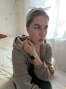 Roxi Joy online show from 17, 3, 2026