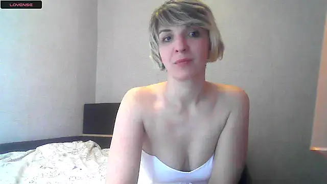 Snapshot of Lana_Foxyy chatting on 26, 4, 2026 Lana Foxyy online show from 26, 4, 2026