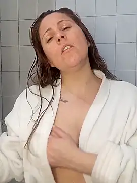 Snapshot of SofiEsteves chatting on 13, 6, 2026 SofiEsteves online show from 13, 6, 2026