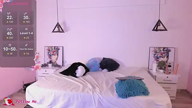 Briana Goldd online show from 11, 3, 2026