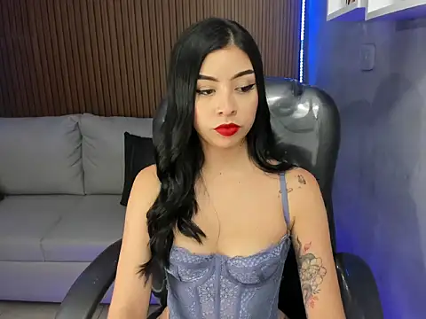 Snapshot of Liz_bohemia__ chatting on 14, 4, 2026 Liz bohemia online show from 14, 4, 2026
