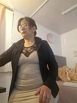 Snapshot of christy_ant chatting on 7, 7, 2026 christy ant online show from 7, 7, 2026