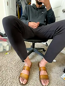 Snapshot of Kingbertfeet chatting on 21, 12, 2025 Kingbertfeet online show from 21, 12, 2025