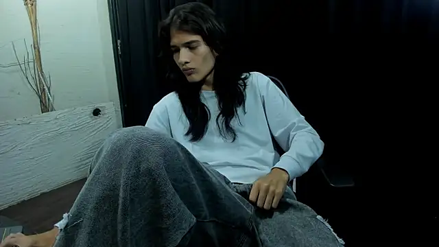 Snapshot of StarCrow19 chatting on 18, 12, 2025 StarCrow19 online show from 18, 12, 2025