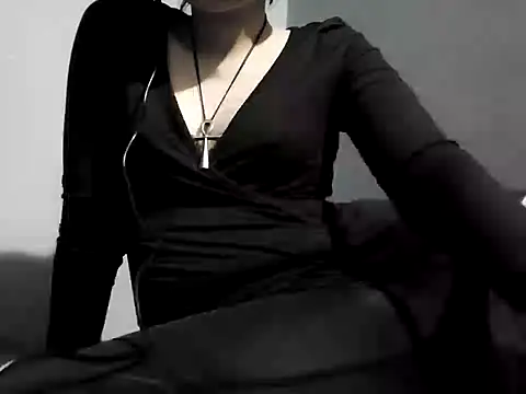 Snapshot of Delilah_666 chatting on 17, 12, 2025 Delilah 666 online show from 17, 12, 2025