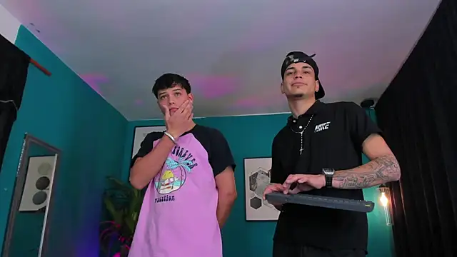 Oficial KingOfHeavens online show from 22, 12, 2025