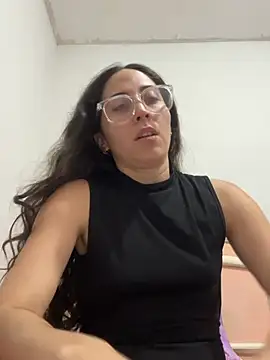 LatinDoll8 online show from 8, 7, 2026