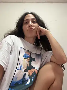 LatinDoll8 online show from 19, 7, 2026