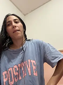 LatinDoll8 online show from 22, 7, 2026