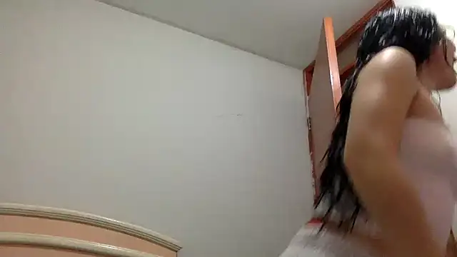 LatinDoll8 online show from 24, 7, 2026