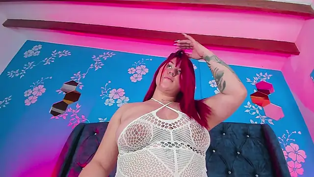 Issa Clark01 online show from 12, 4, 2026