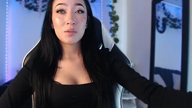 viicky r online show from 23, 7, 2026