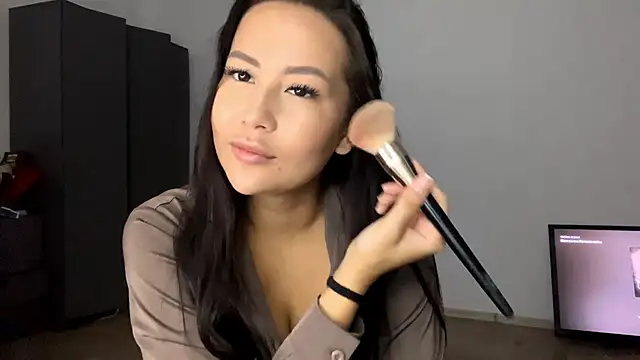 Snapshot of Your_Mel0dy chatting on 22, 12, 2025 Your Mel0dy online show from 22, 12, 2025