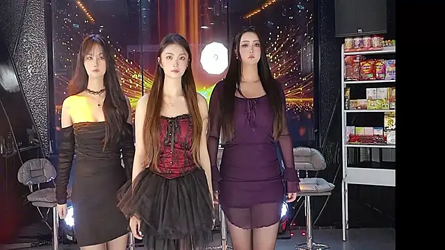 Snapshot of yueyutu888 chatting on 18, 12, 2025 yueyutu888 online show from 18, 12, 2025