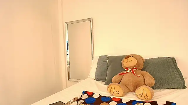 violet  rouse   online show from 13, 2, 2026