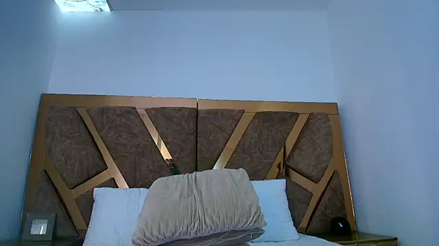 violet  rouse   online show from 20, 2, 2026